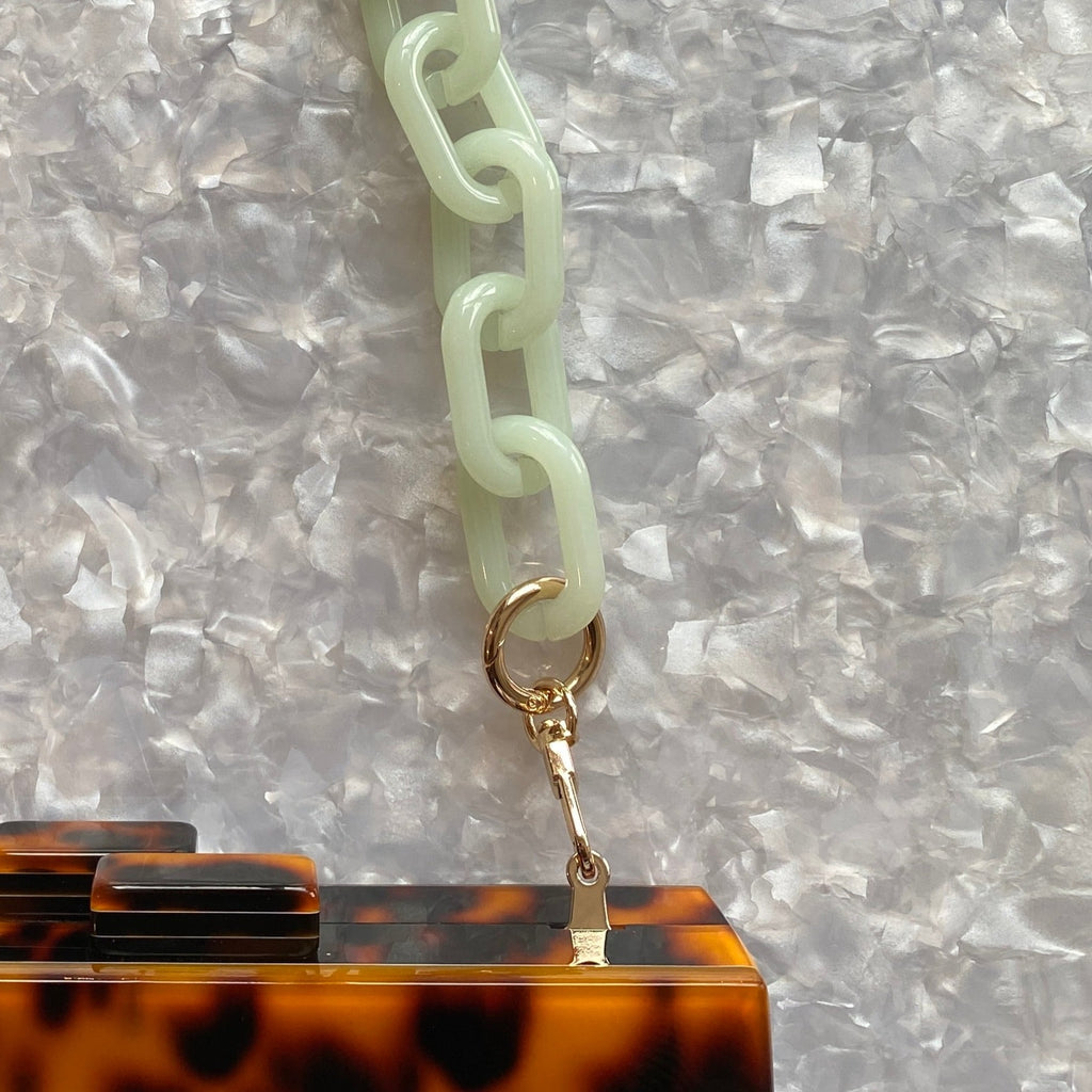 Chain Link Short Acrylic Purse Strap in Light Multicolor – Closet