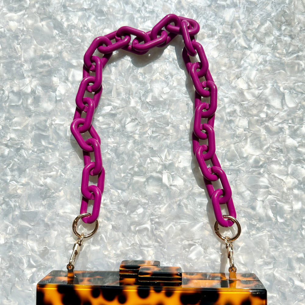 Chain Link Short Acrylic Purse Strap in Plum