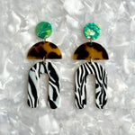 Arch Drop Earrings in Touch of Envy