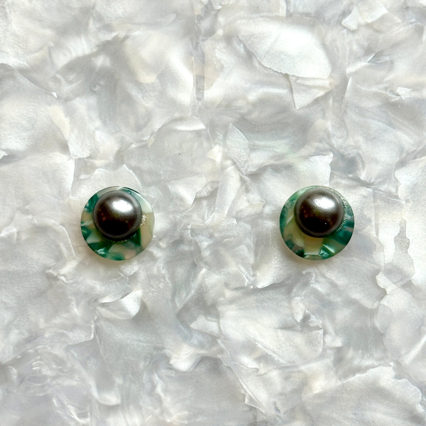 Acrylic stud earring in green and gray