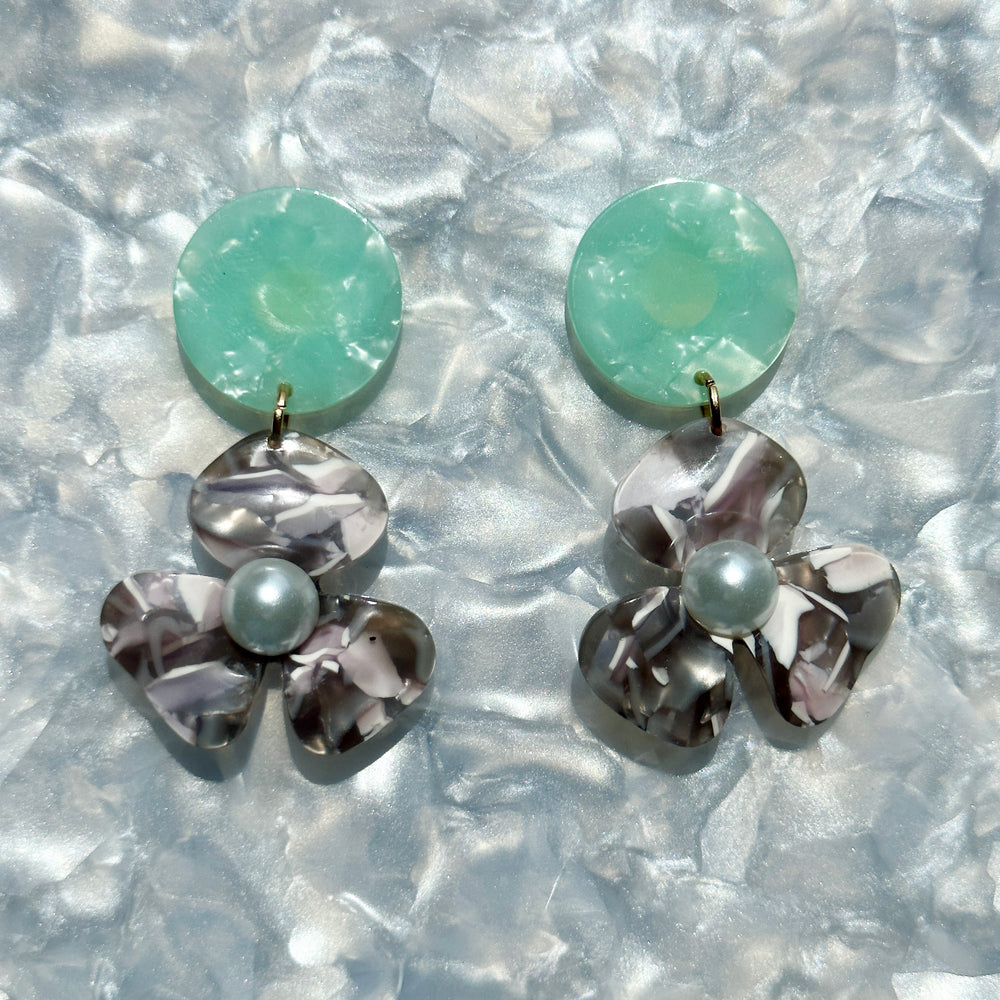 Pearl Water Poppy Drop Earrings in Seafoam Spritz
