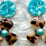 Pearl Water Poppy Drop Earrings in Full Blu-Um