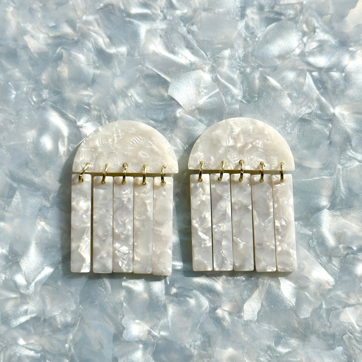 acrylic Fringe Earrings in white