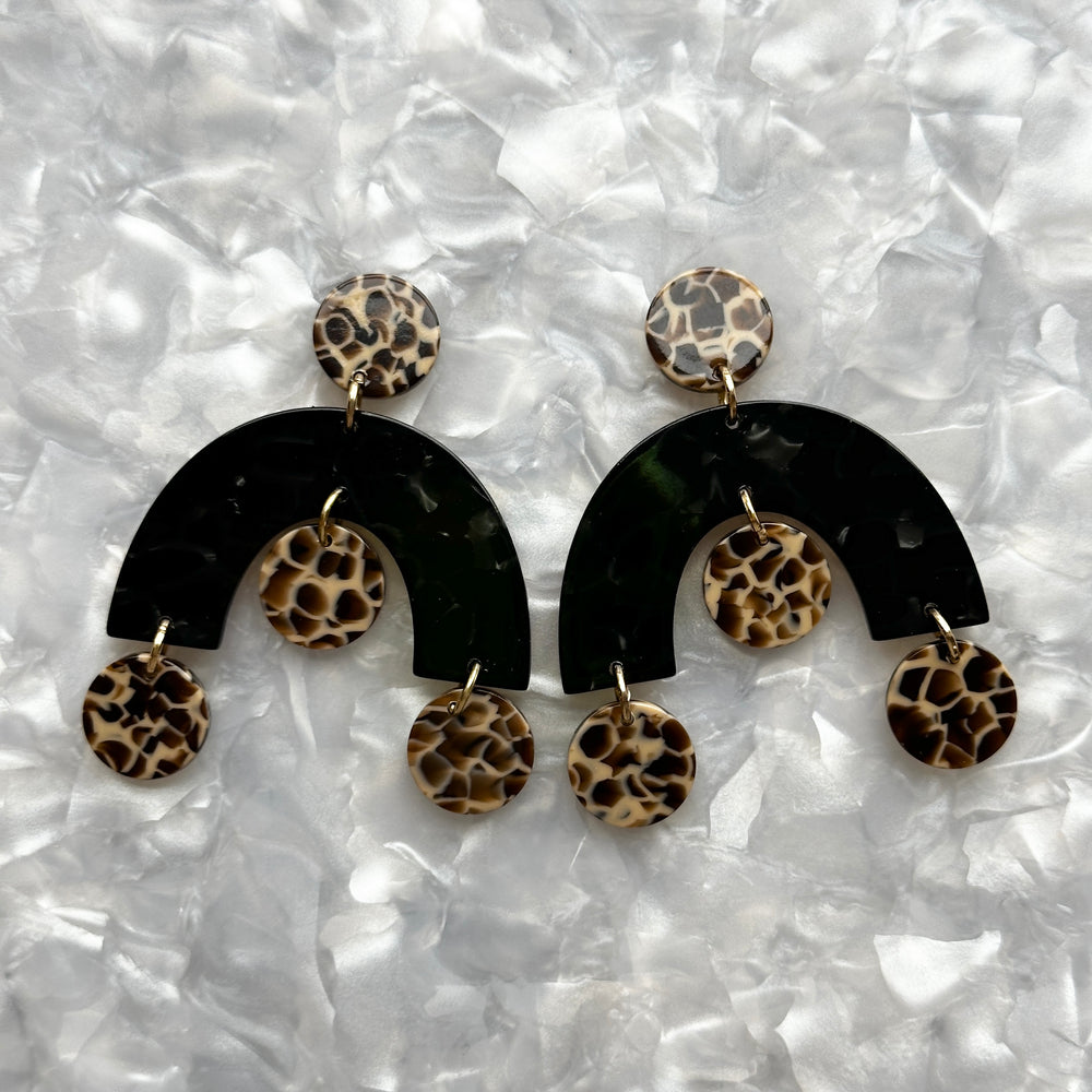 Arch Drop Earrings in Chic Into The Night