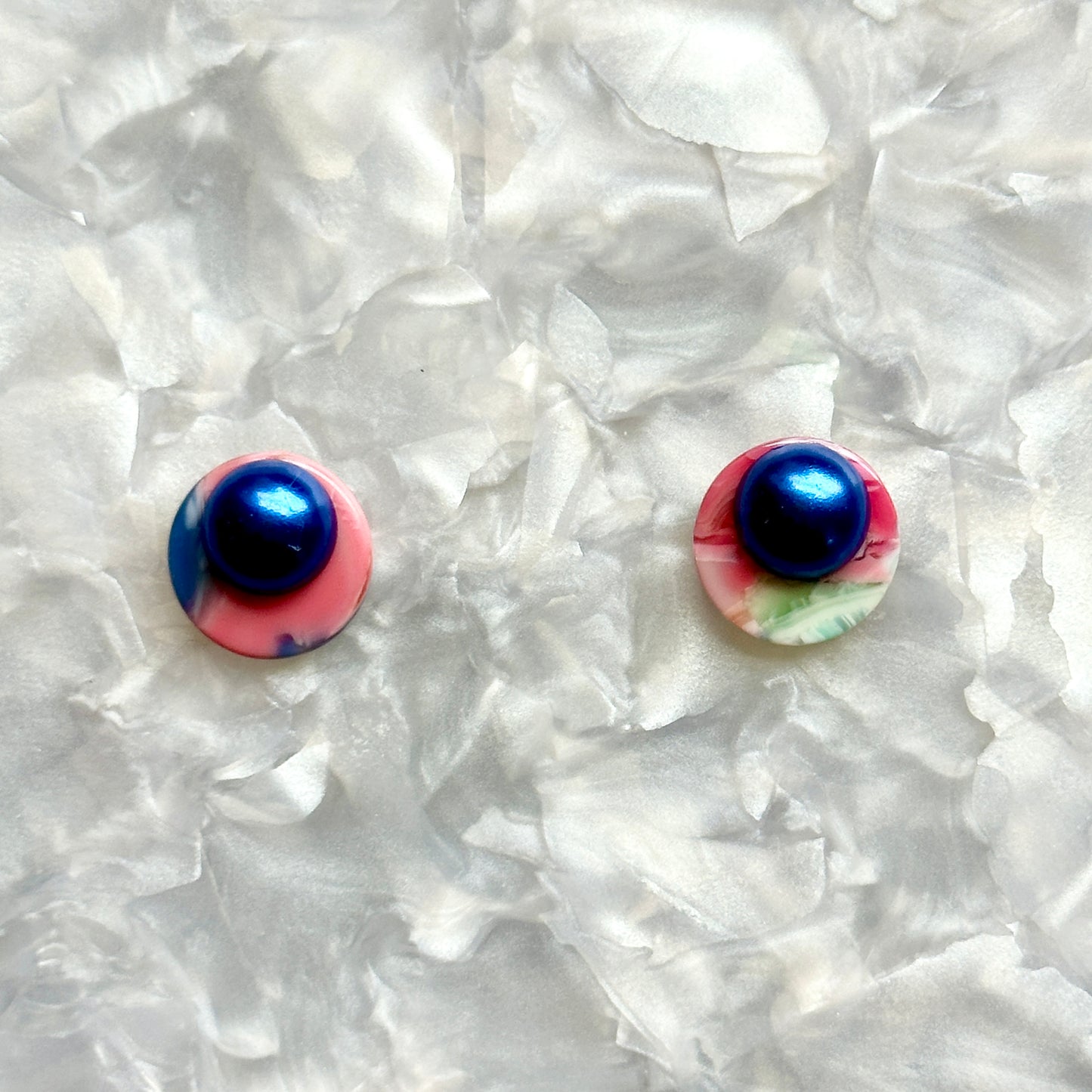  acrylic stud earring in blue and pink