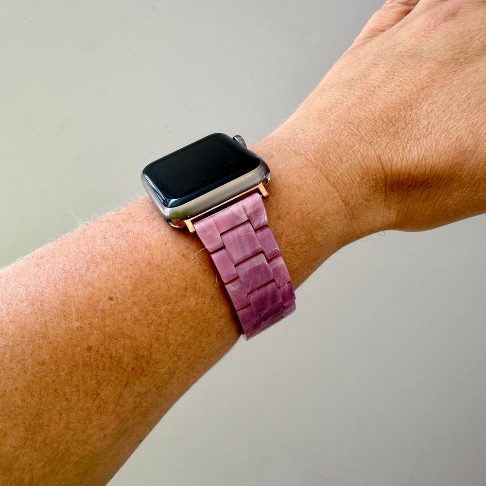 woman wearing acrylic Apple Watch Band in Lilac