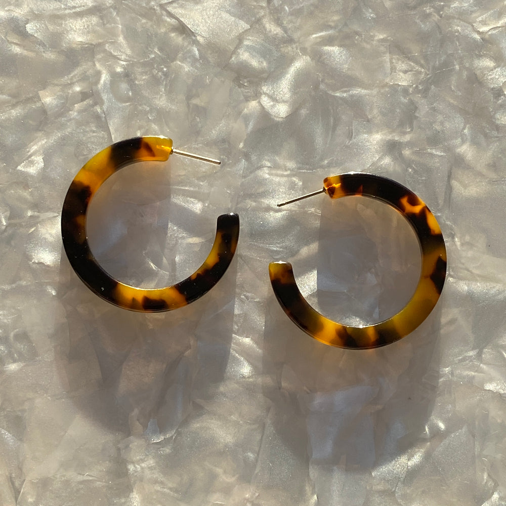 Hoop Earrings in Tortoise