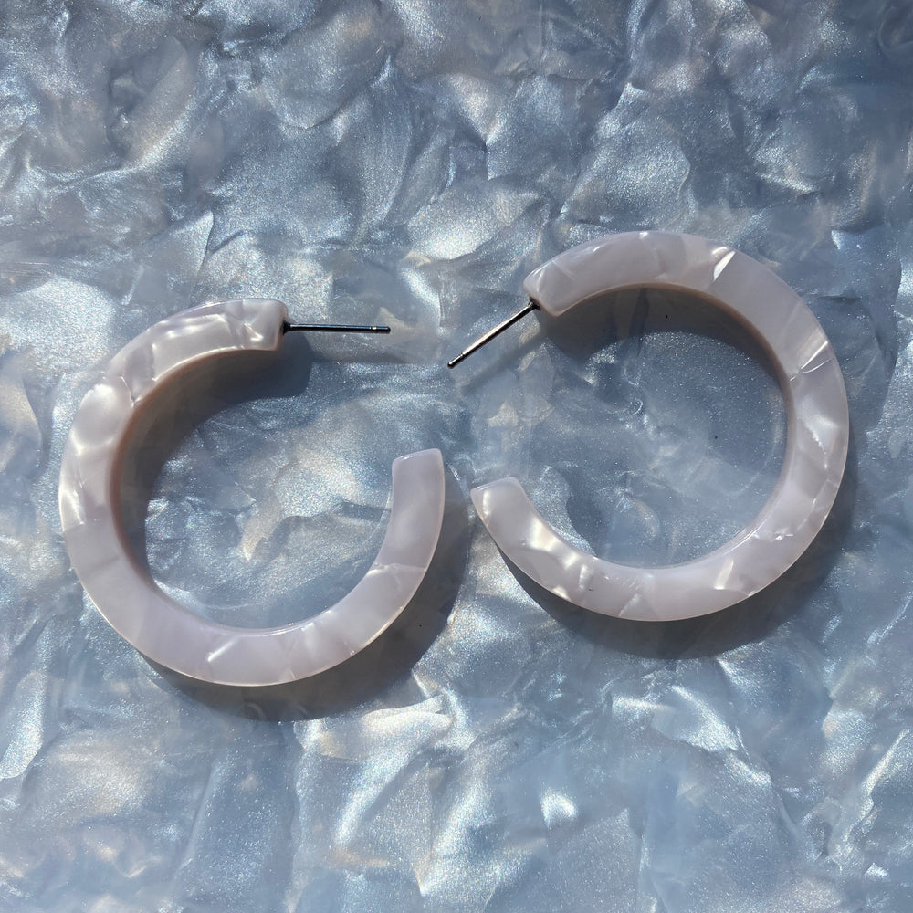 Acrylic Hoop Earrings in white 