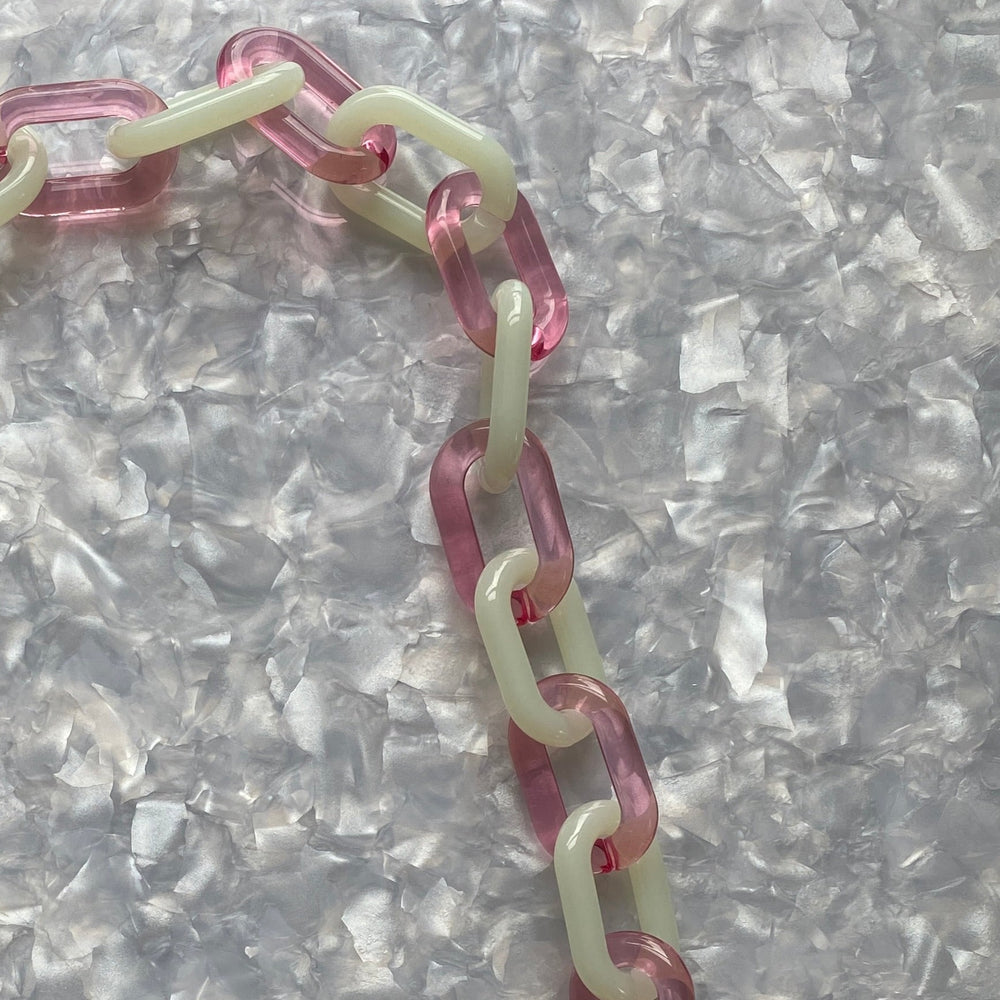 Chain Link Short Acrylic Purse Strap in Watermelon
